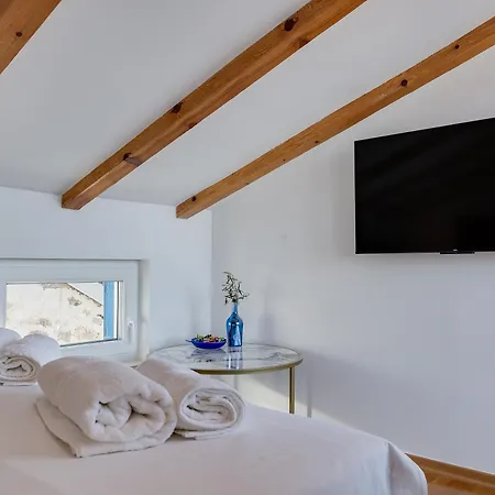 Luka Apartman